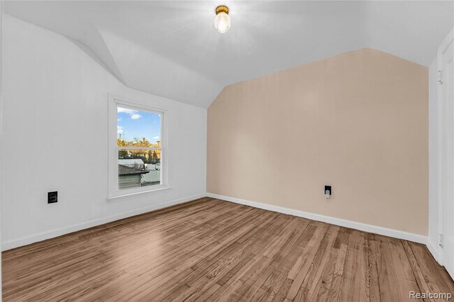 Building Photo - 16816 Inverness St