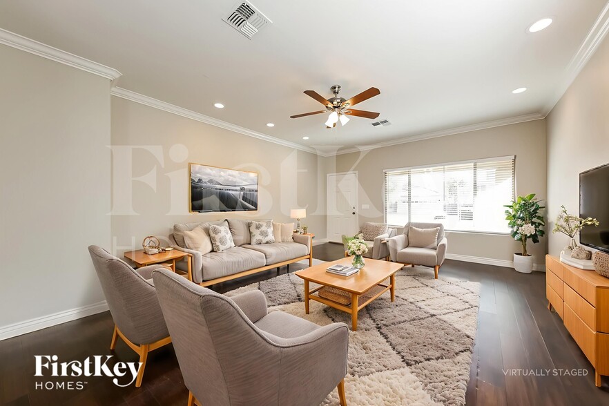 Building Photo - 15150 N 146th Ave