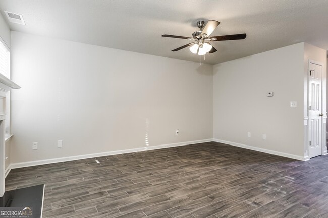 Building Photo - 5755 Blacktop Ct