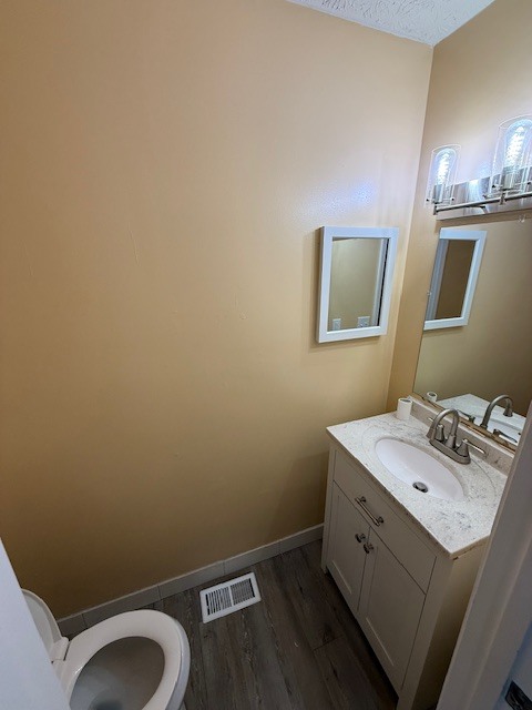 Building Photo - 3221 Kings Realm Ave