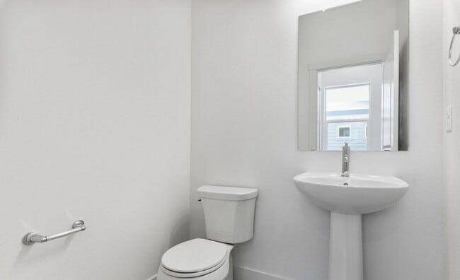 Building Photo - 5081 McKinnon Ct