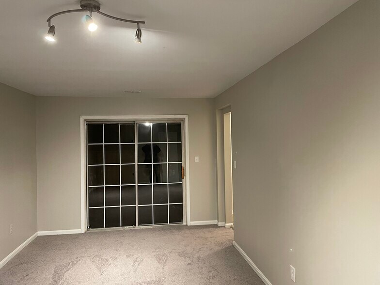 Building Photo - 4112 Kennygreen Ct