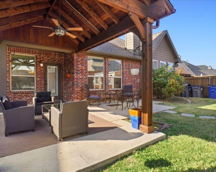 Building Photo - 4308 Cherry Ln