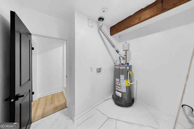 Building Photo - 929 Creekdale Dr