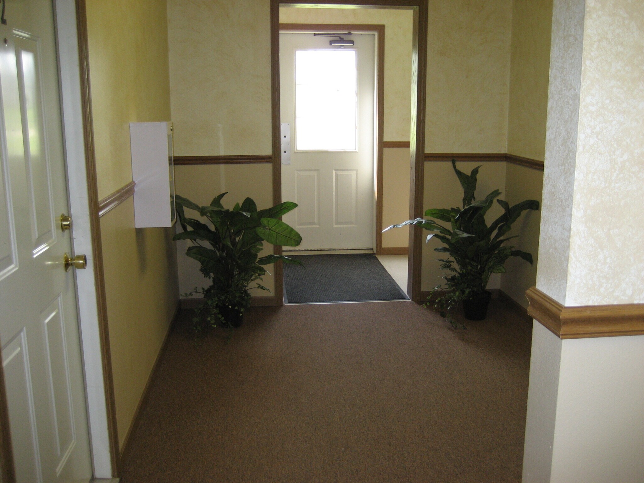 Hallway - 1500 Northgate Dr