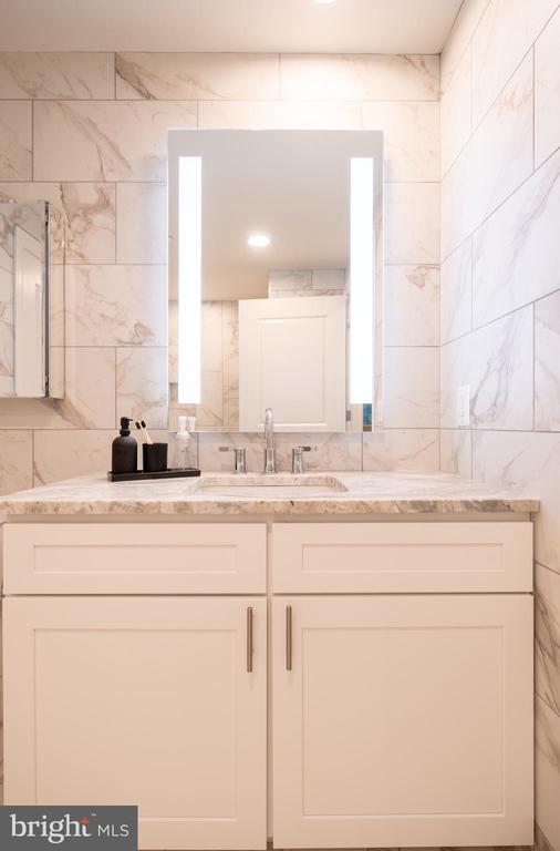 Building Photo - 2301 John F Kennedy Blvd