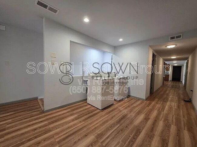 Building Photo - 412 E William St