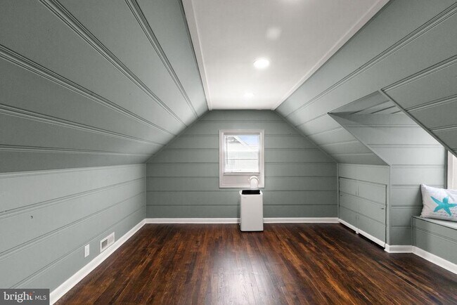 Building Photo - 8723 Lackawanna Ave