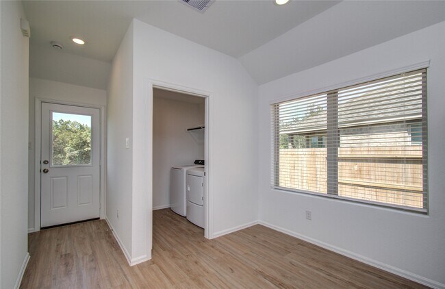 Building Photo - 24035 Priano Frst Dr