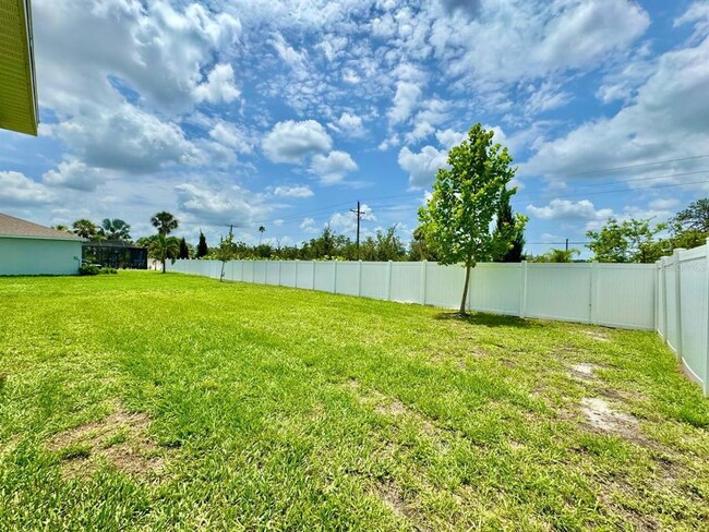 Building Photo - 1154 Ocean Spray Dr
