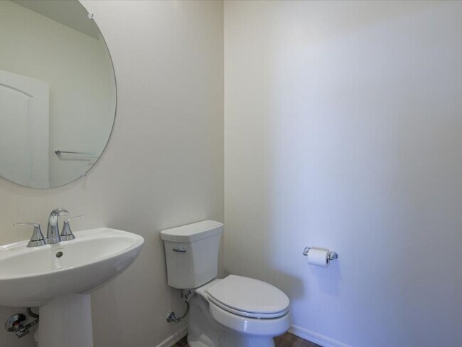 Building Photo - Stunning Brand New 4-Bedroom 2.5-Bathroom with large enclosed backyard!