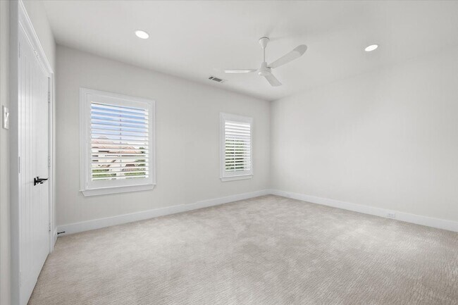 Building Photo - 4662 Sidonia Ct