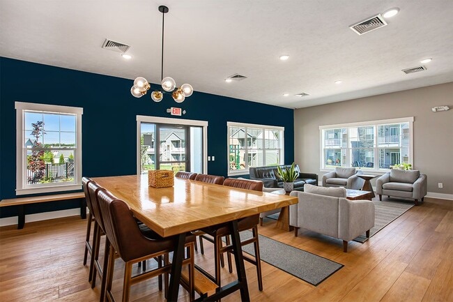 Building Photo - Meadow Creek Flats