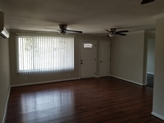 Building Photo - 14874 Acton Dr