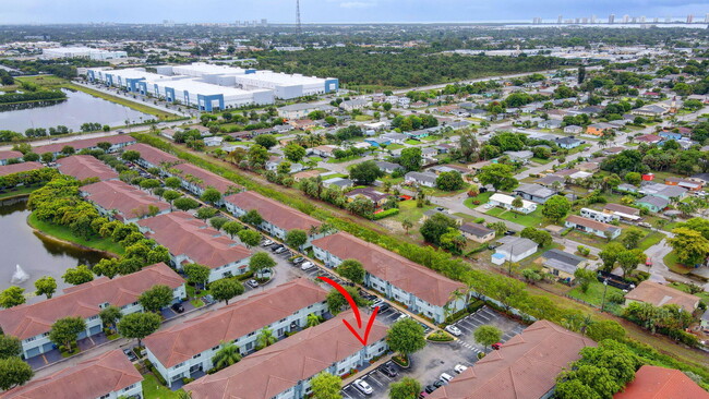 Building Photo - 1912 Hibiscus Ln