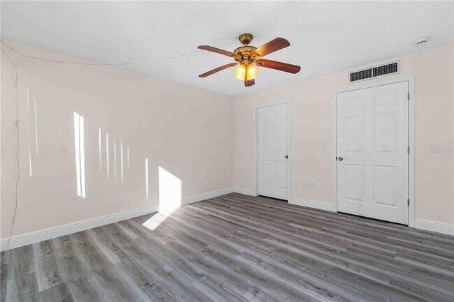 Building Photo - 500 Treasure Island Causeway