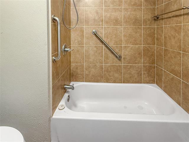 Building Photo - 3614 Colbath Dr