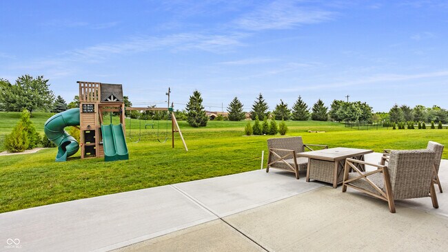 Building Photo - 14662 Golden Fox Ct.
