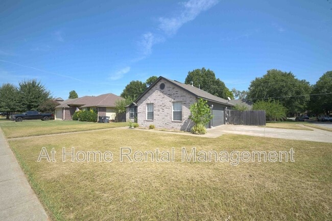 Building Photo - 11255 S 105th E Ave