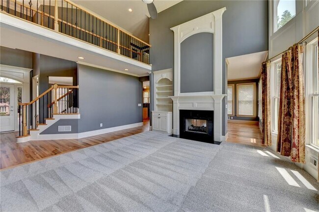 Building Photo - 1515 Boomer Cir