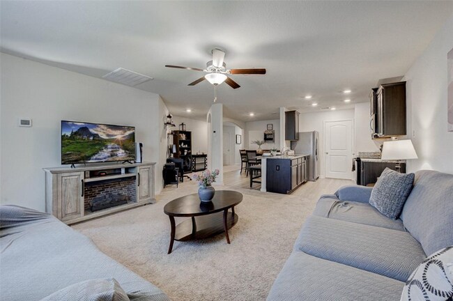 Building Photo - 20923 Solstice Point Dr