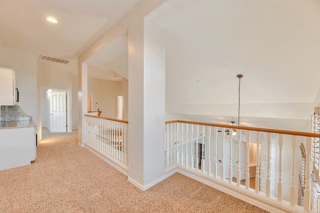 Building Photo - Stunning Mountain Views! Four Bed Home In East Scottsdale!