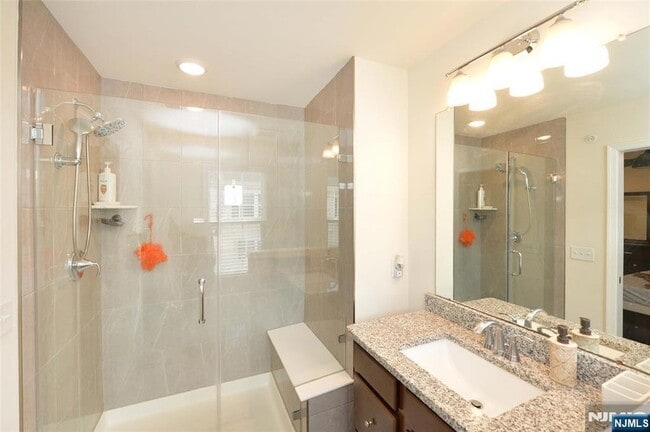 Building Photo - 12-48 Plaza Road Unit