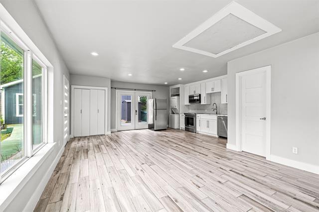 Building Photo - 8911 Diceman Dr