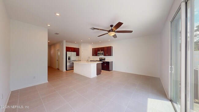 Building Photo - 358 Annies Pl