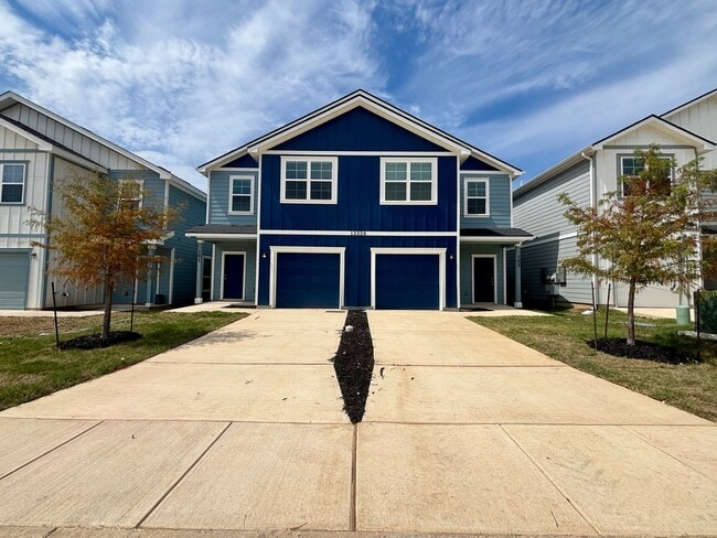 Building Photo - Brand New 3 Bd 2.5 Full Bath Townhouse Near UTSA & LaCantera