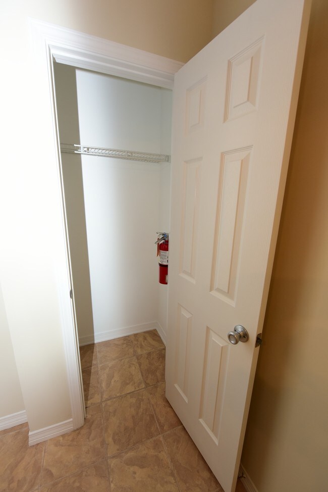 Primary Photo - 317 Dominion Dr