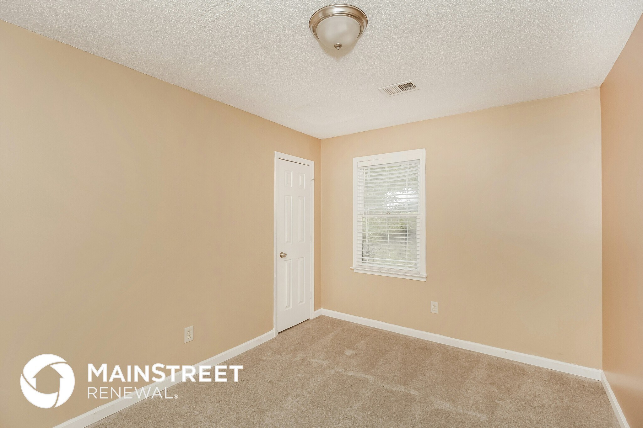 Building Photo - 55 Jennifer Ln