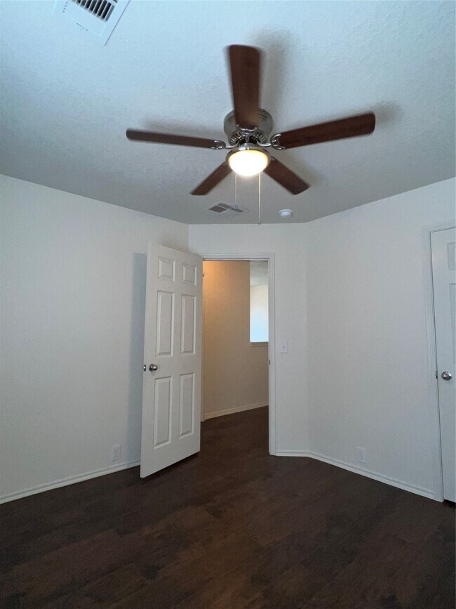 Building Photo - 18823 S Lyford Dr