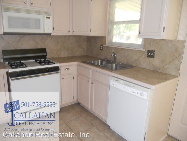 Building Photo - 3 br, 1 bath House - 31 Aloha