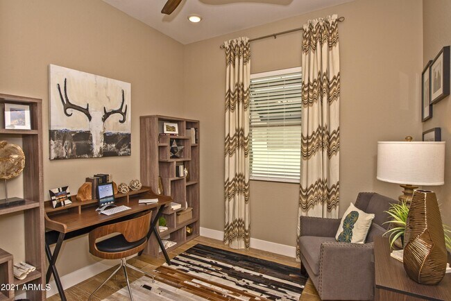 Building Photo - 6565 E Thomas Rd