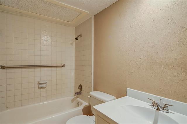 Building Photo - 1820 Greenspring Cir