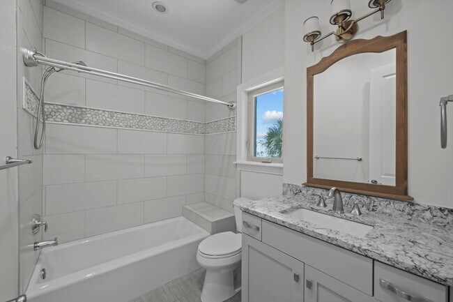 Building Photo - 3505 Harbor Dr