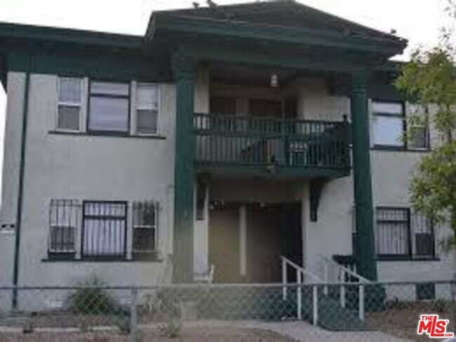 Primary Photo - 3119 Van Buren Pl