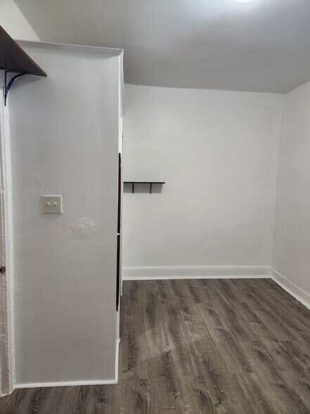 Building Photo - 4531 Springfield Ave