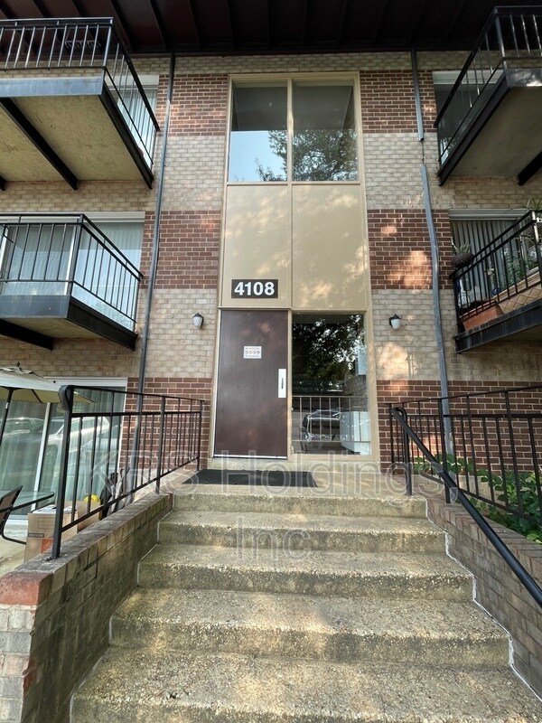 Primary Photo - 4108 Mangalore Dr