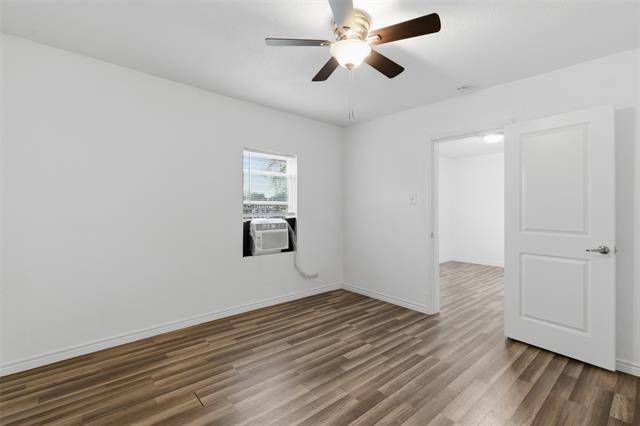 Building Photo - 613 W Murray St