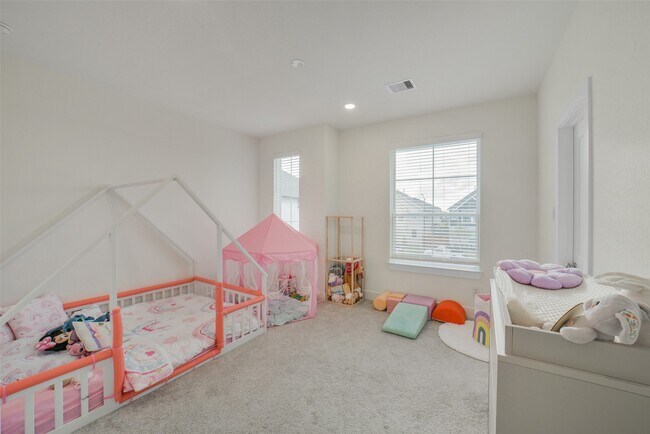 Building Photo - 7834 Swooping Swallow Ln