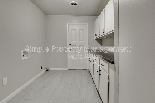 Building Photo - 1501 NW 48th St