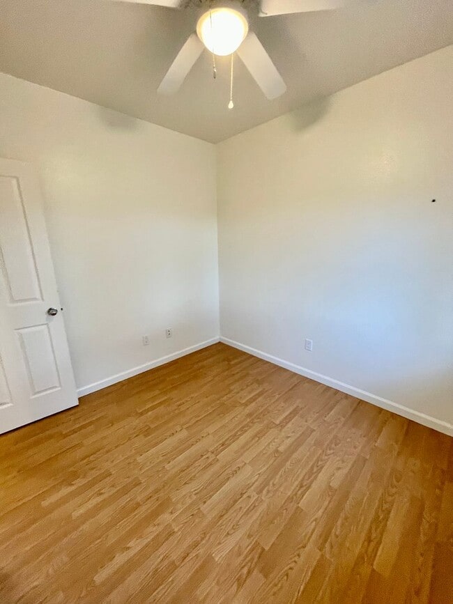 Building Photo - Ocen Pointe Potenial 3 Bedroom Home for Re...