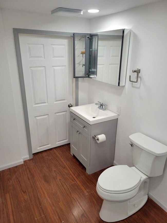 Building Photo - 212 Georgeanna St