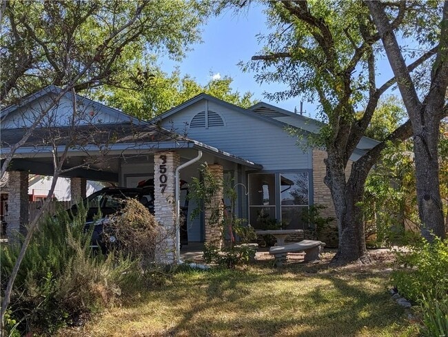 Primary Photo - 3507 Leafield Dr