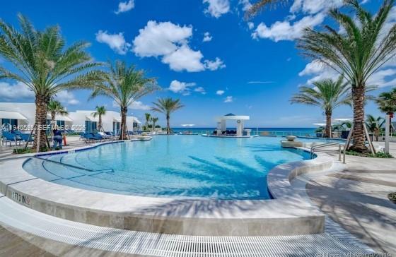 Building Photo - 3101 S Ocean Dr