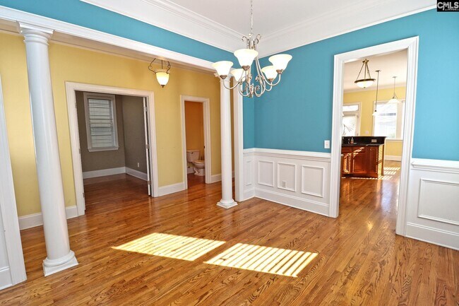 Building Photo - 1008 Woodrow St