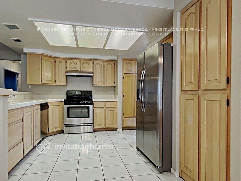 Building Photo - 2013 Loggerhead Rd