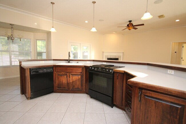 Building Photo - Spacious Northeast Pensacola Home Near UWF with 3 Bedrooms, 2 Baths, Office, 2-Car Garage & Priva...